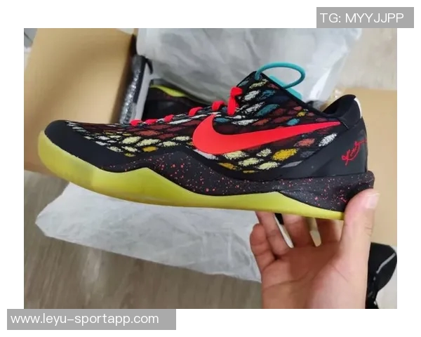 迎接世界杯刺客足球鞋灵感下的Kobe8Mambacurial复刻版即将上市