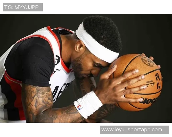 小佩顿定妆照发布迎来职业生涯第十季展现落选秀的励志精神