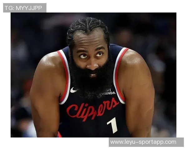 哈登谈最后一投被犯规的预感与比赛混乱局面