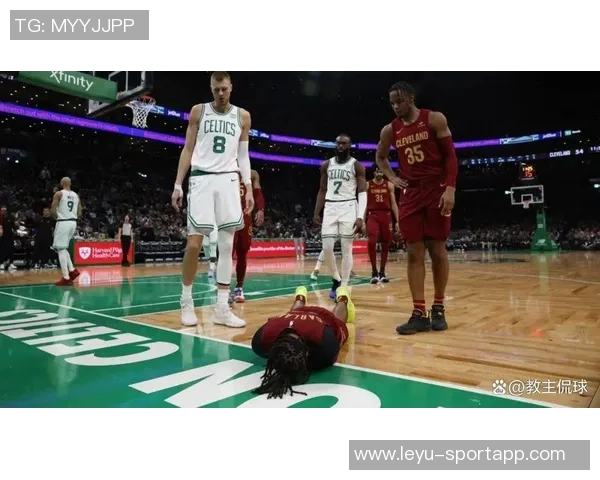 加兰复出表现出色12投5中斩获20分2篮板7助攻三分球命中率高达75