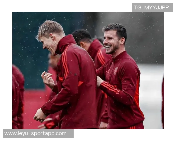 芒特首次为曼联踢满90分钟贡献精彩表现助力球队对阵水晶宫 芒特首次为曼联踢满90分钟贡献精彩表现助力球队对阵水晶宫