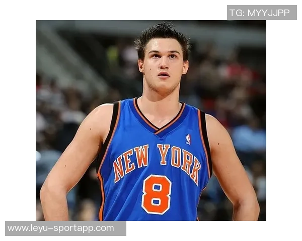 意大利炮正式加盟CBA旧将聚集同届状元遗憾退役UCLA双雄继续奋斗