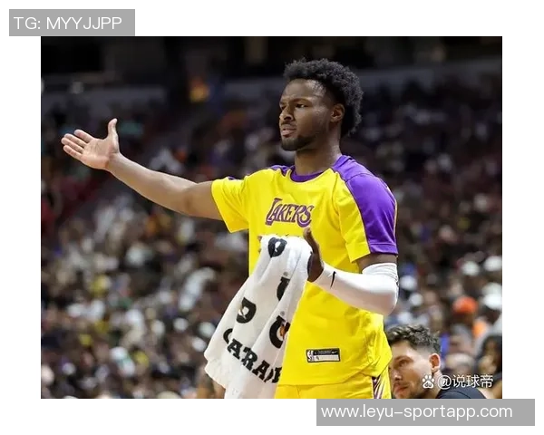 夸梅质疑布朗尼场上表现称心脏恢复但跑位意识存疑