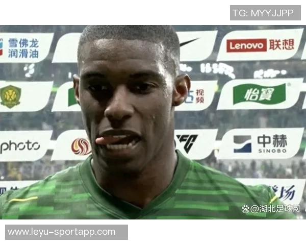 法比奥逆袭成中超金靴赛后感动落泪展现真情与坚持