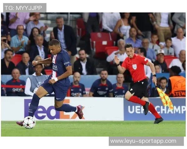 欧冠周最佳阵容揭晓霍伊伦姆巴佩锋线搭档厄德高海于格成功入选