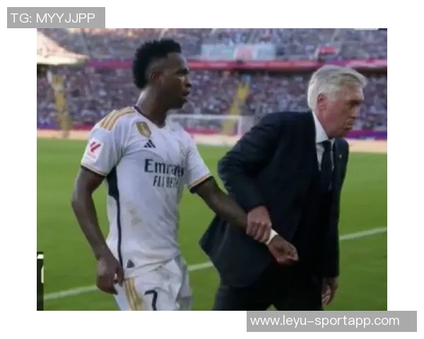 维尼修斯团队指责媒体恶意报道致球迷嘘声影响续约谈判