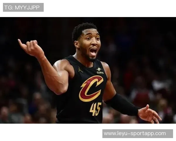 替补梅里尔表现出色五记三分助球队赢得胜利首末节各得11分