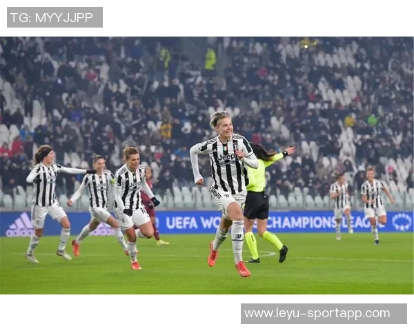 女足欧冠第三轮精彩纷呈拜仁逆转阿森纳曼联小胜巴黎巴萨尤文双双获胜