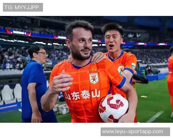 媒体人称泰山球迷频繁讨债无果或需肝移植引发热议